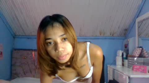 queennih online show from June 29, 2026, 8:42 am