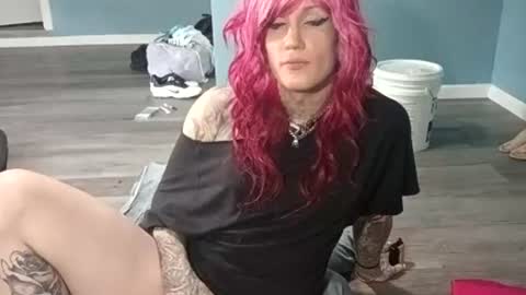 Snapshot of queenofdestruction chatting on August 4, 2026, 3:14 pm queenofdestruction online show from August 4, 2026, 3:14 pm