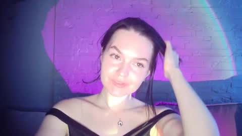 Snapshot of queenofmodels chatting on January 14, 2026, 2:12 pm QueenOfModels online show from January 14, 2026, 2:12 pm