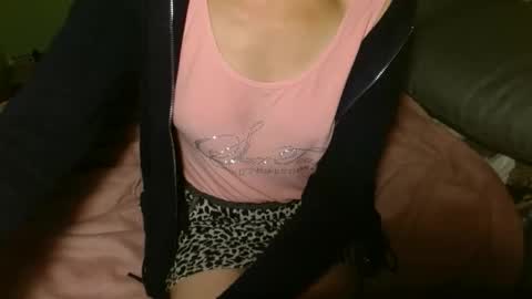 queenoftenderness online show from September 30, 2025, 7:41 pm