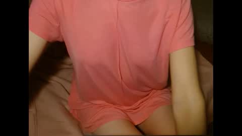 queenoftenderness online show from November 19, 2025, 8:53 pm