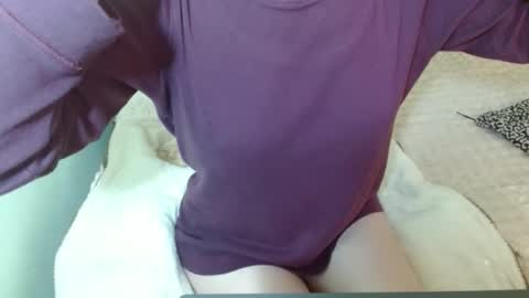 queenoftenderness online show from February 9, 2026, 6:28 am