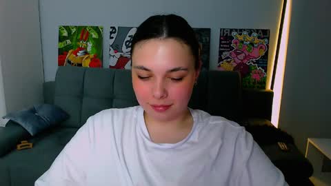Snapshot of queenofthesense chatting on April 1, 2026, 1:41 pm Patricia online show from April 1, 2026, 1:41 pm