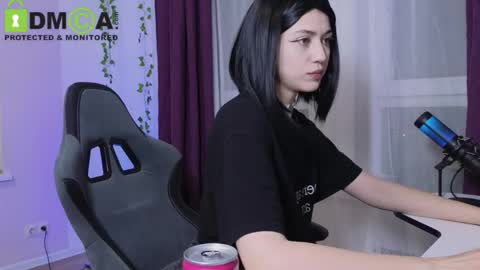     follow my new insta  online show from April 16, 2026, 10:01 pm