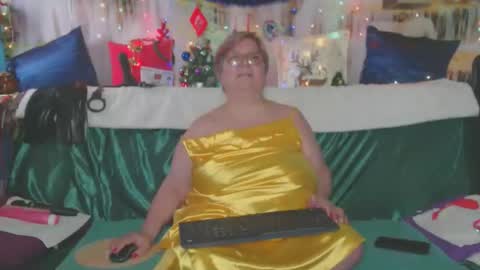 QueenPammy online show from December 23, 2025, 8:34 am