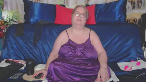 QueenPammy online show from April 22, 2026, 5:54 am
