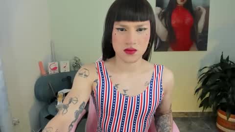 RAMONA ULLOA  online show from January 15, 2025, 9:30 pm