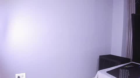 queenstarhyl online show from April 7, 2026, 3:07 am