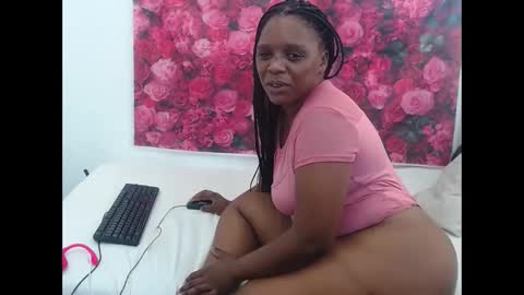 queenteex6993 online show from February 10, 2026, 7:12 am