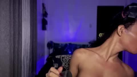 ValentinaMoone online show from October 17, 2025, 1:53 am