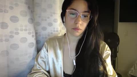 Snapshot of queenvictoria2023 chatting on May 7, 2026, 3:23 am Paola online show from May 7, 2026, 3:23 am