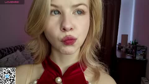 Tate online show from April 21, 2026, 6:20 am