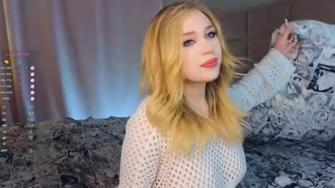 Teri  My favorite vibes 77 101 222 666 online show from February 14, 2025, 3:15 pm