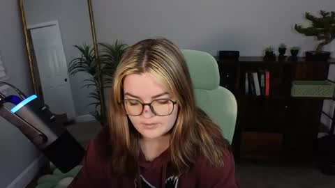 Bri online show from September 22, 2025, 2:13 am