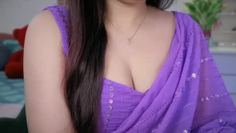 Snapshot of quest_queen chatting on July 14, 2026, 5:51 pm zaara online show from July 14, 2026, 5:51 pm