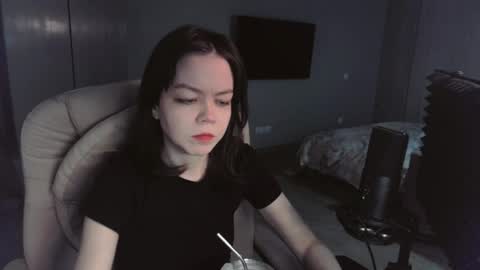 quietluxury online show from April 23, 2026, 1:13 pm