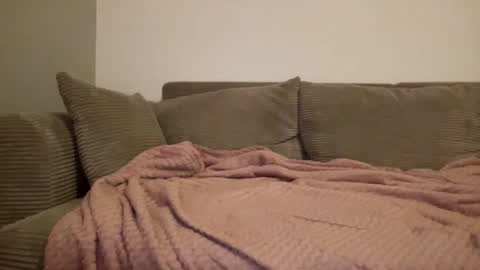 Quinnyelena online show from September 30, 2025, 7:08 pm