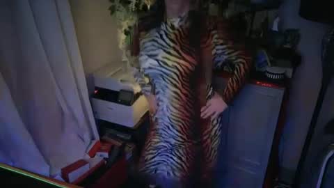 ViVaLuvLicious online show from January 29, 2025, 1:27 am