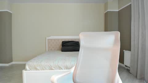 Leya online show from September 10, 2025, 8:36 am