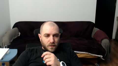 R0bila online show from February 15, 2026, 9:11 pm