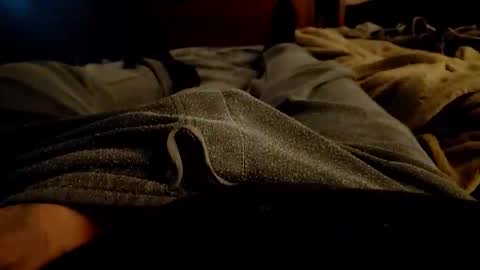 Snapshot of r1raven03 chatting on March 8, 2026, 11:19 pm RavenR103 online show from March 8, 2026, 11:19 pm