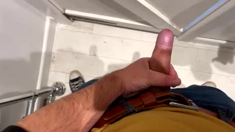 r_andolph online show from November 16, 2025, 12:22 pm