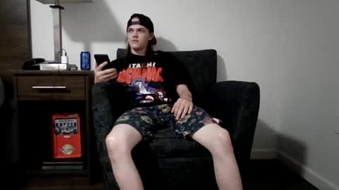 r_monkey583 online show from September 11, 2025, 4:01 am