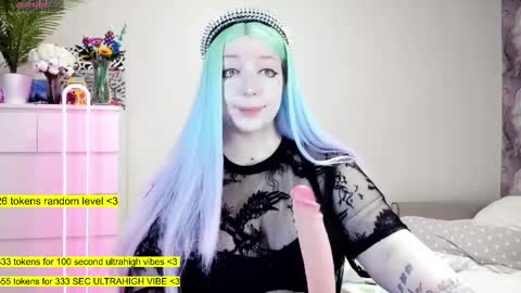 - online show from March 8, 2025, 8:55 am