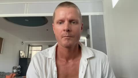 Snapshot of rabbit_eyes69 chatting on July 21, 2026, 5:32 am rabbit_eyes69 online show from July 21, 2026, 5:32 am