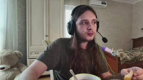 rabbitboyy online show from September 16, 2025, 8:48 am