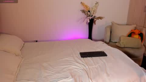 natalia  -  online show from September 10, 2025, 6:24 am