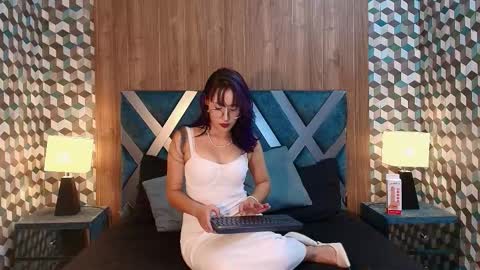  Rachel  online show from March 26, 2026, 9:09 pm