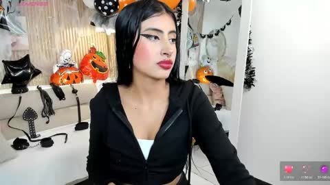 RACHEL ES online show from October 28, 2025, 4:49 am