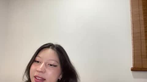 rachel james   online show from November 27, 2025, 4:25 am