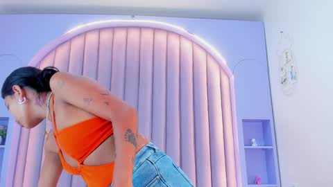  RACHEL  online show from January 31, 2025, 11:35 am