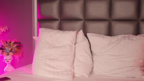 rachel_quinn_ online show from January 12, 2025, 7:53 am