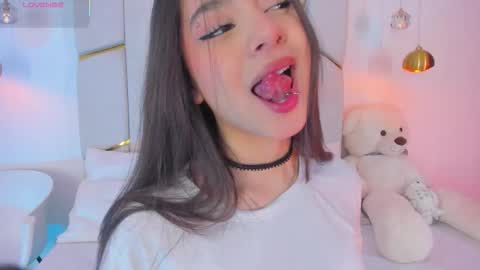 Rachel Ribeiro online show from November 18, 2025, 12:31 pm