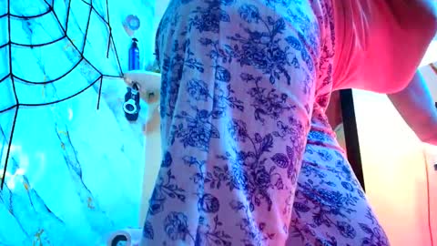 Rachel online show from October 19, 2025, 9:43 am