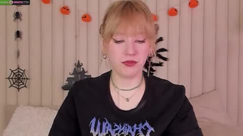 RachelCart online show from October 14, 2025, 3:07 am