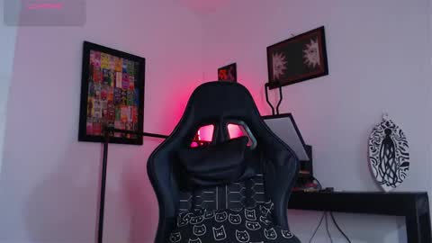 Snapshot of rachell_420 chatting on May 2, 2026, 2:44 pm rachell_420 online show from May 2, 2026, 2:44 pm