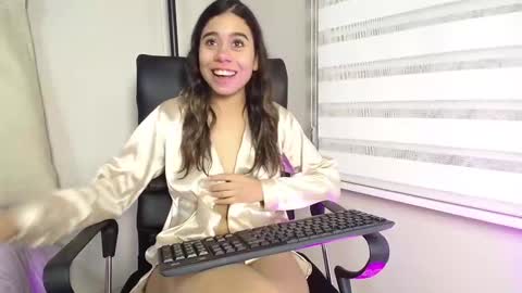 Rachell online show from February 26, 2025, 9:53 am