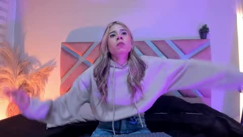 Rachell online show from May 26, 2026, 3:46 am
