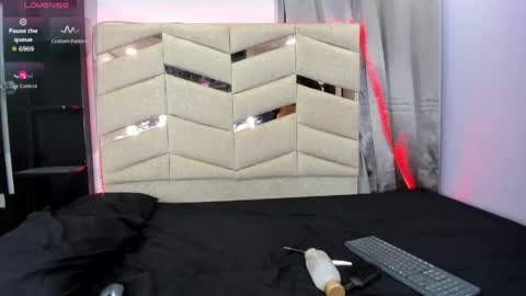Snapshot of rachell_grey_ chatting on April 28, 2026, 3:00 am Rachel online show from April 28, 2026, 3:00 am