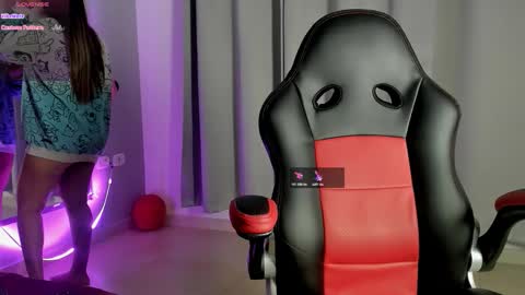 rachell_owen online show from November 29, 2025, 4:37 am