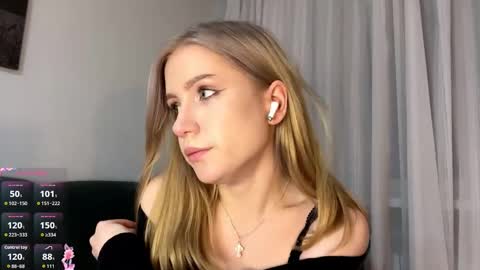 Snapshot of rachellegentile chatting on January 14, 2026, 8:47 pm Alice online show from January 14, 2026, 8:47 pm