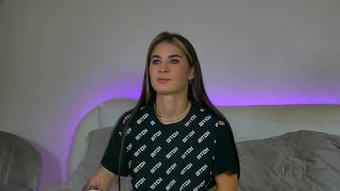 RachellSimpson online show from September 10, 2025, 6:41 pm