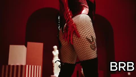  Miko Pleasee help me get 100 likes online show from February 3, 2025, 2:13 pm