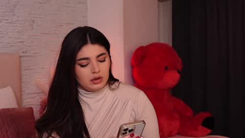 RachelSwaan online show from December 16, 2024, 9:14 am