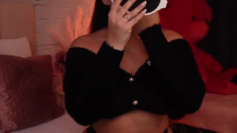 RachelSwaan online show from December 17, 2024, 5:07 am