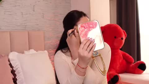 RachelSwaan online show from March 9, 2025, 7:56 am